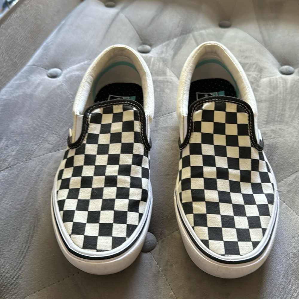 NEW Vans Classic Slip Ons